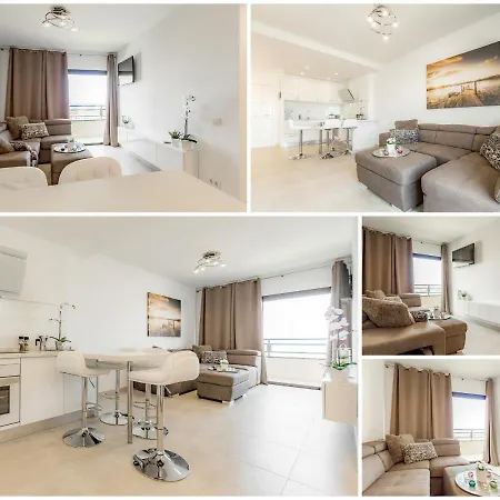 Sea View Apartment *